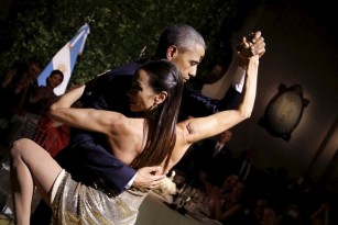 FARANDULA_LOS_OBAMA_BAILARON_EN_ARGENTINA_FARANDULA_1